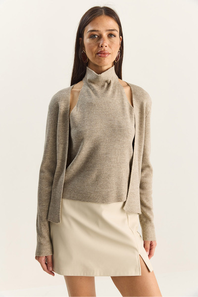 Bianco Lucci Γυναικεία ζακέτα με λαιμόκοψη και λεπτομέρεια μπλούζας μέσα ζακέτα TH251006 60283834