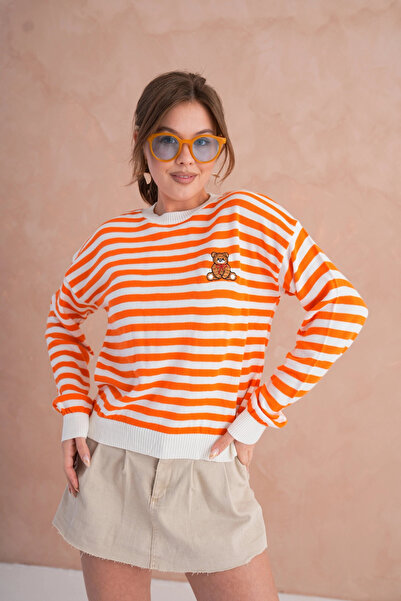 Park Karon Women's Crew Neck Embroidery Detail Striped Knitwear Sweater