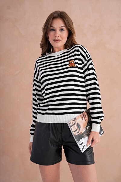 Park Karon Women's Crew Neck Embroidery Detail Striped Knitwear Sweater