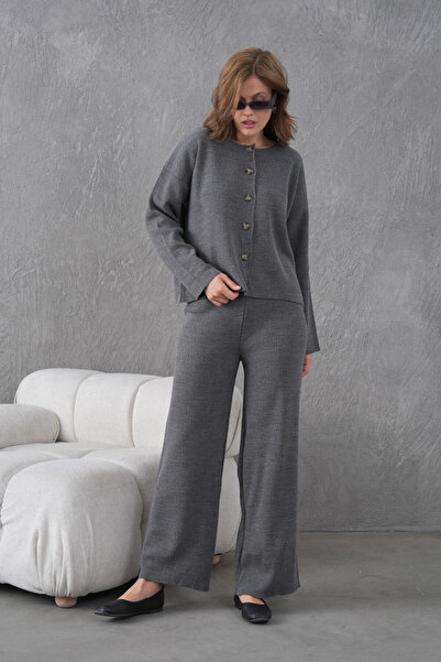 Park Karon Women's Crew Neck Button Closure Ribbed Knit Jacket Pants Two-Piece Knitwear Set