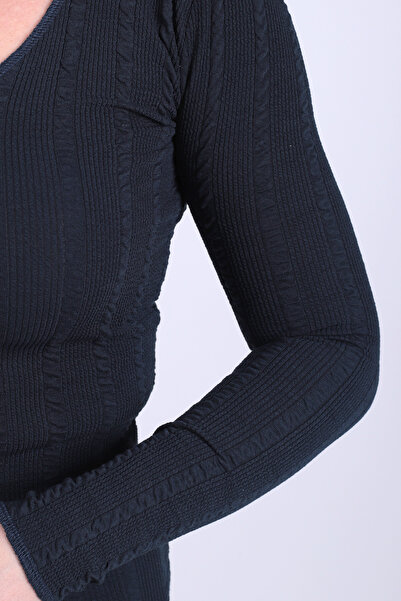 armonika Women's Navy Blue V-Neck Fitted Long Sleeve Blouse Arm-26K001058