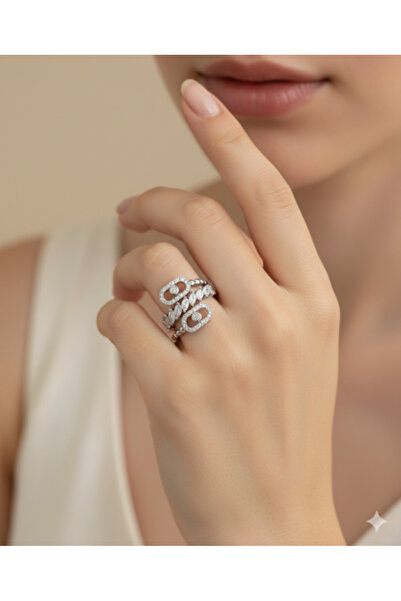 burjalmodah A stylish silver ring with a double design that catches the eye