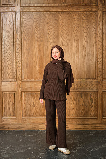 LOCCO Women's Crew Neck Knitwear Set Brown