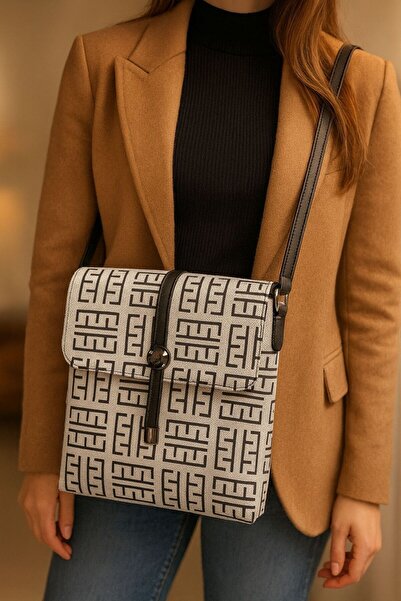 ZERVA QUEEN حقيبة كروس نسائية عمودية موديل Postman