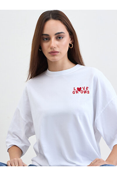 Styli White Slogan Oversized T-Shirt with 3/4 Sleeves