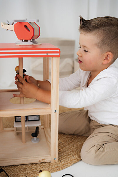 Small Foot Large fire station with accessories