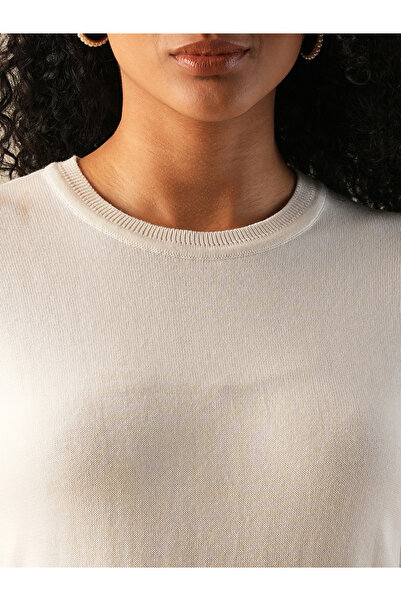 Globus By Styli Women White Round Neck Knitted Sweater