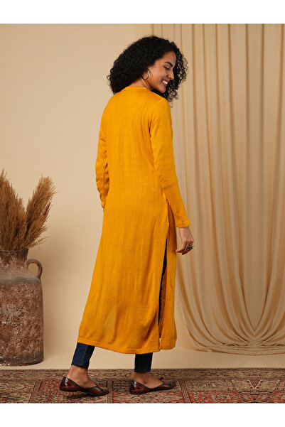 Globus By Styli Geometric Print Weave Knitted Loose Fit Winter Wear Kurta