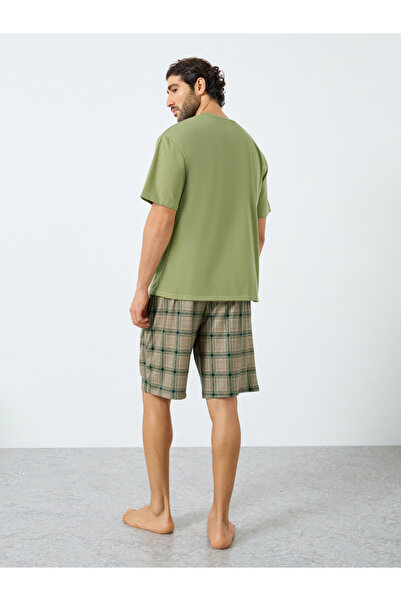 Styli Men Relaxed Fit Pocket T-Shirt and Checked Shorts Set