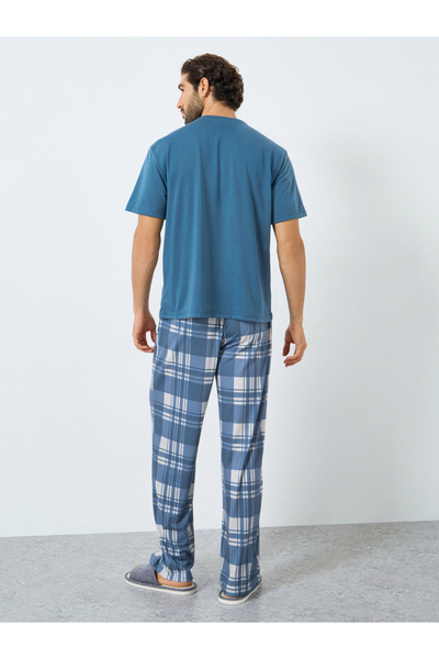 Styli Men Relaxed Fit Solid T-Shirt and Checked Pyjama Set