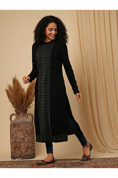 Globus By Styli Placement Weave Knitted Loose Fit Winter Wear Kurta