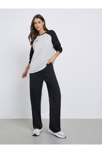 Styli Women Color Block T-Shirt and Joggers Co-ords