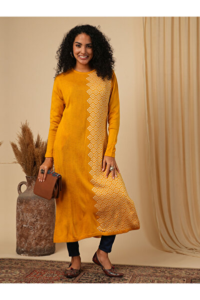 Globus By Styli Geometric Print Weave Knitted Loose Fit Winter Wear Kurta