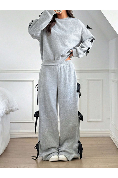 Take Two By Styli Side Striped Bow Detail Sweatshirt and Wide Pants Co-Ords