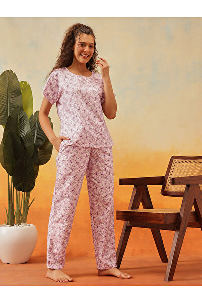 Clovia By Styli Rayon Floral Print Top and Pyjama Set