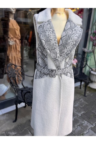 ŞEHRAZAT BUTİK Self-Belted Fur Vest