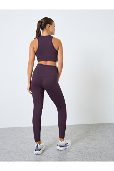 Styli Contour Seam Racerback Sports Bra and Leggings Set