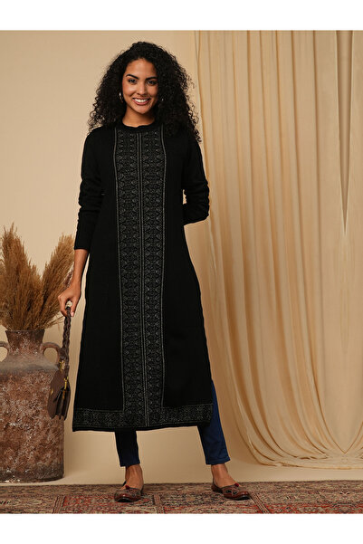 Globus By Styli Placement Weave Knitted Loose Fit Winter Wear Kurta