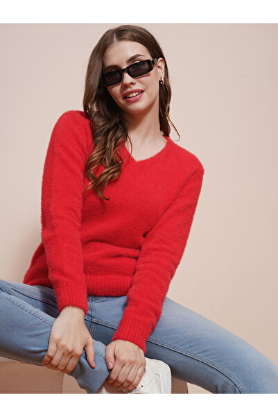 Globus By Styli Women Red V-Neck Knitted Ribbed Sweater