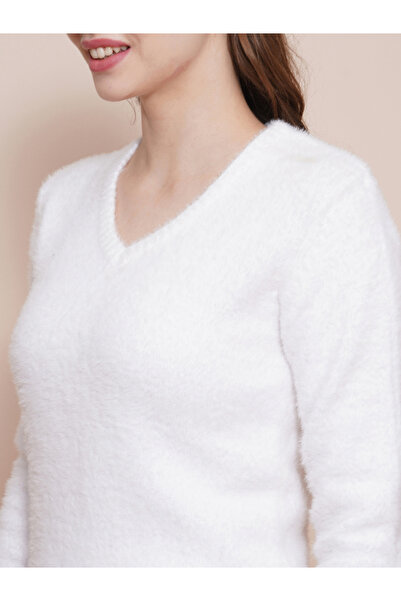 Globus By Styli Women White V-Neck Knitted Ribbed Sweater