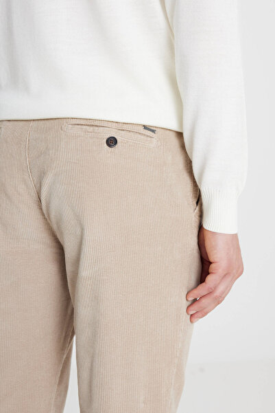 ALTINYILDIZ CLASSICS Ανδρικό μπεζ εφαρμοστό ελαστικό παντελόνι με βελούδινο λουράκι μέσης με πλαϊνή τσέπη