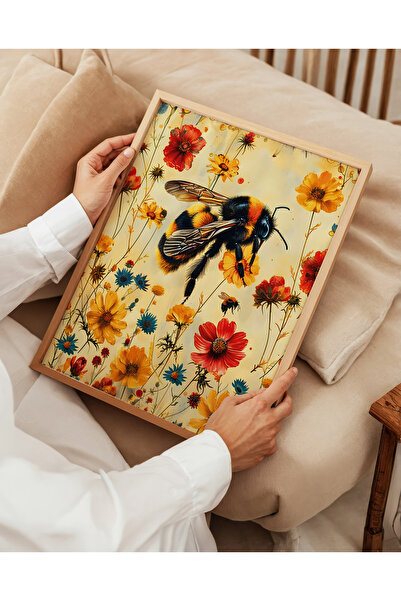 ARTHOUSECOLLECTIVE William Morris Poster - Bumblebee Motif - High Resolution Unframed Poster