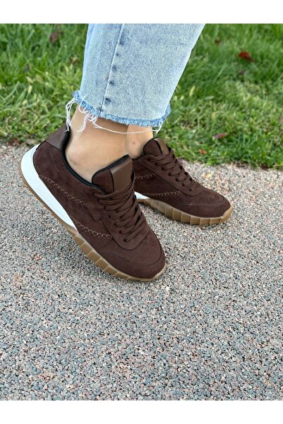 LABRONA حذاء رياضي نسائي للمشي بنعل ملون ورباط