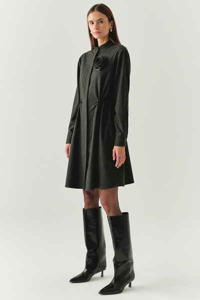 Exquise Regular Mini Woven Gray Dress with Elastic Waist and Floral Accessories