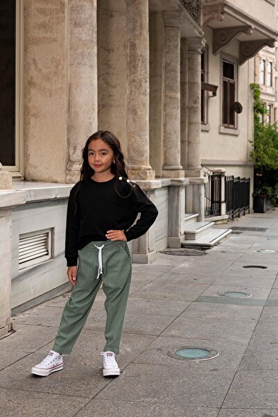 FOR YOU MODA Grünes Gabardine-Hosenset mit doppelten Schulterknöpfen