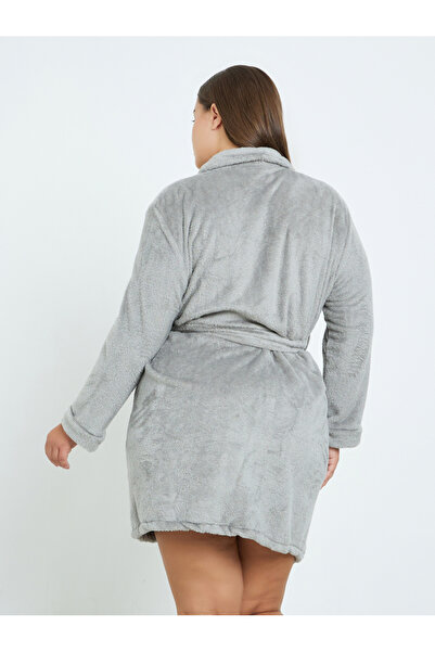 Styli Plus Size Shawl Collar Fleece Robe
