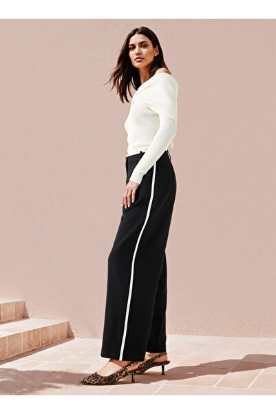 FAV Contrast Side Panel Pants