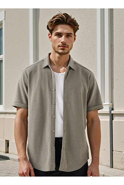 FAV Textured Slim-Fit Shirt with Short Sleeves