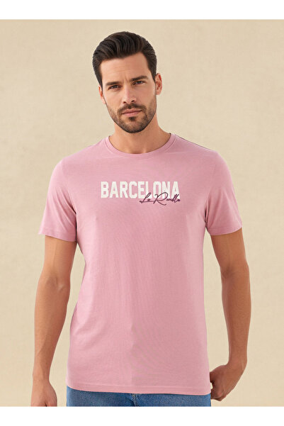 FAV Men Slim Fit Crew Neck Short Sleeves Barcelona Varsity Print T-shirt