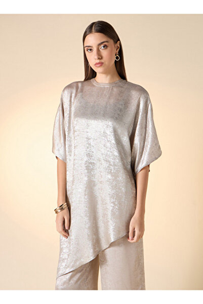 FAV بلوزة غير متماثلة ذات نسيج محكم وأكمام بطول 3/4