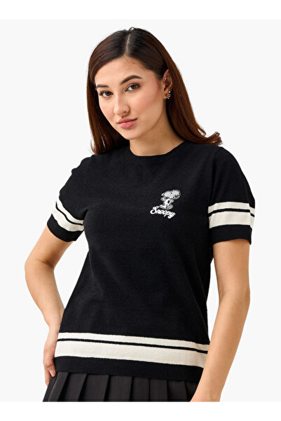 SP Characters Knit Tee with Snoopy Embroidery
