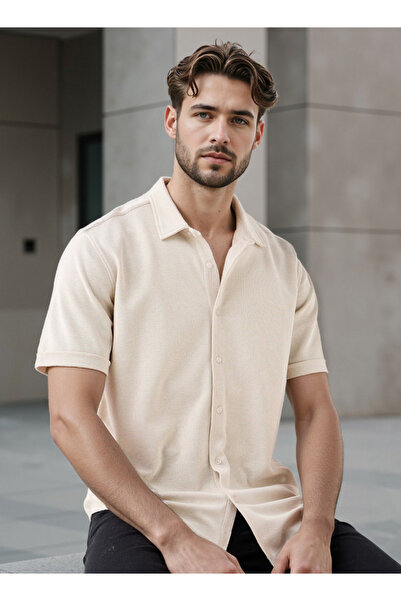 FAV قميص ضيق ومحكم بأكمام قصيرة