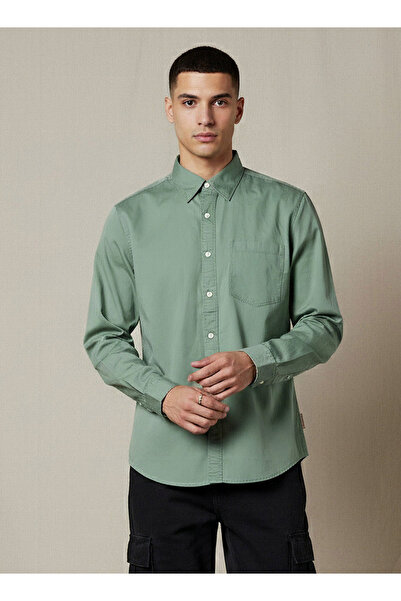 Lee Cooper قميص رجالي بقصّة عادية وأكمام طويلة