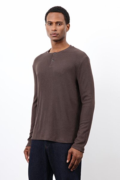 Antioch Brown Corded Fabric Button Collar T-Shirt