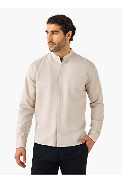 FAV قميص من مزيج الكتان بياقة ماندرين وقصة عادية