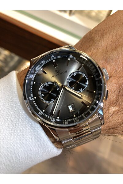 Momentus Wristwatch