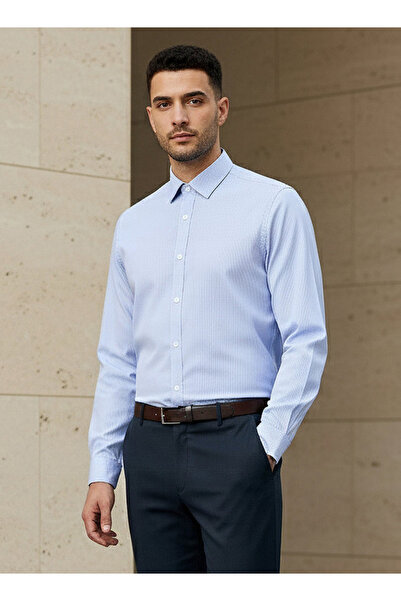 FAV قميص رجالي مخطط بأكمام طويلة وياقة وقصة عادية