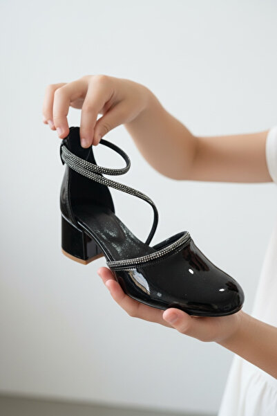 Adım Dünyası Дамски вечерни обувки с висок ток – модел с пайети и връзки окол...