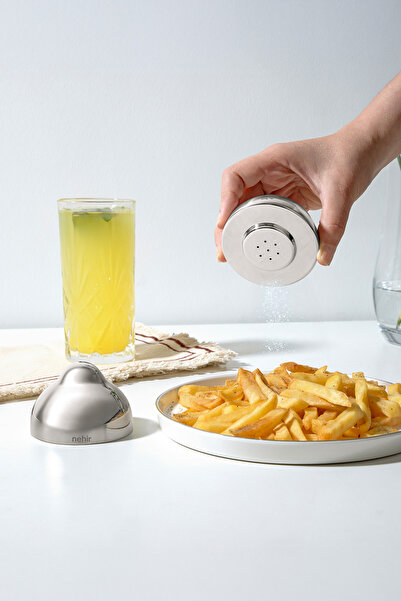 Nehir Elvis 2-Piece Stainless Steel Salt and Pepper Shaker Set