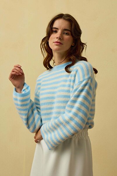 Ceylan Otantik Soft Blue Striped Plush Sweater