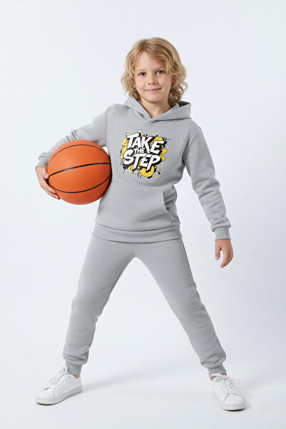 YA KO KİDS 3 İplik Ş Fleece-Lined Kangaroo Pocket Take the Step Print Detailed Boys' Tracksuit Set