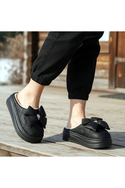 OEM Fluffy, warm and relaxing house slippers, stylish, cheerful and unique slippers, for women, L735