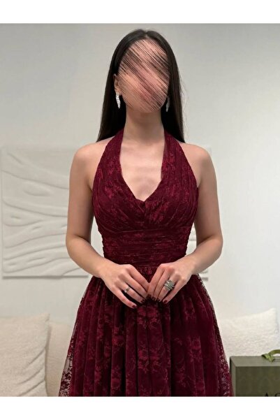 berlanty Long lace evening dress with a halter neckline and an attractive side slit