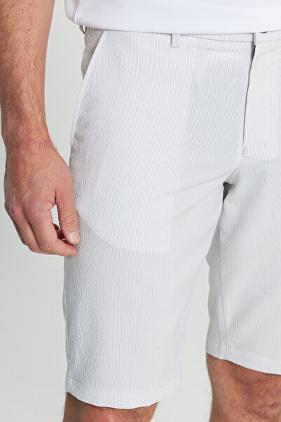 ALTINYILDIZ CLASSICS Ανδρικό σορτς γκρι-λευκό εφαρμοστό με λεπτή εφαρμογή με δεμένη μέση με σχέδιο γκόφρε και πλαϊνές τσέπες