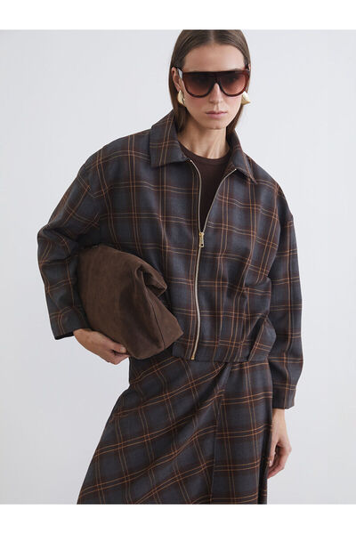 LC Waikiki سترة نسائية من Peak New Season ذات ياقة منقوشة قصة فضفاضة