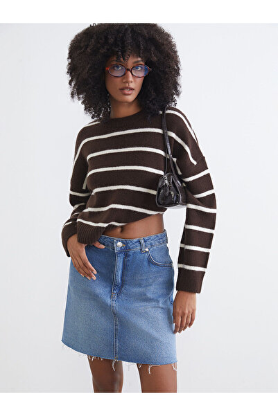 LC Waikiki Γυναικείο πλεκτό πουλόβερ Özmarka New Season με ριγέ λαιμόκοψη ove...